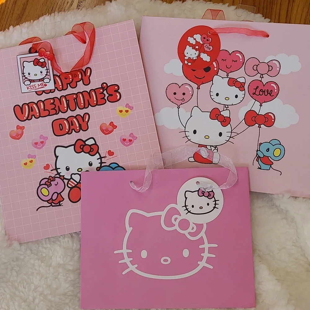 Hello Kitty Valentine's Day Gift Bag Set ❤